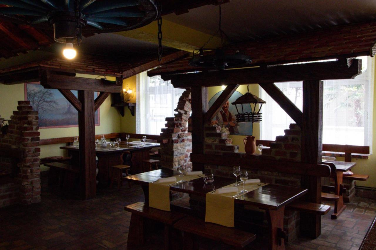 Biergarten Медулин Екстериор снимка