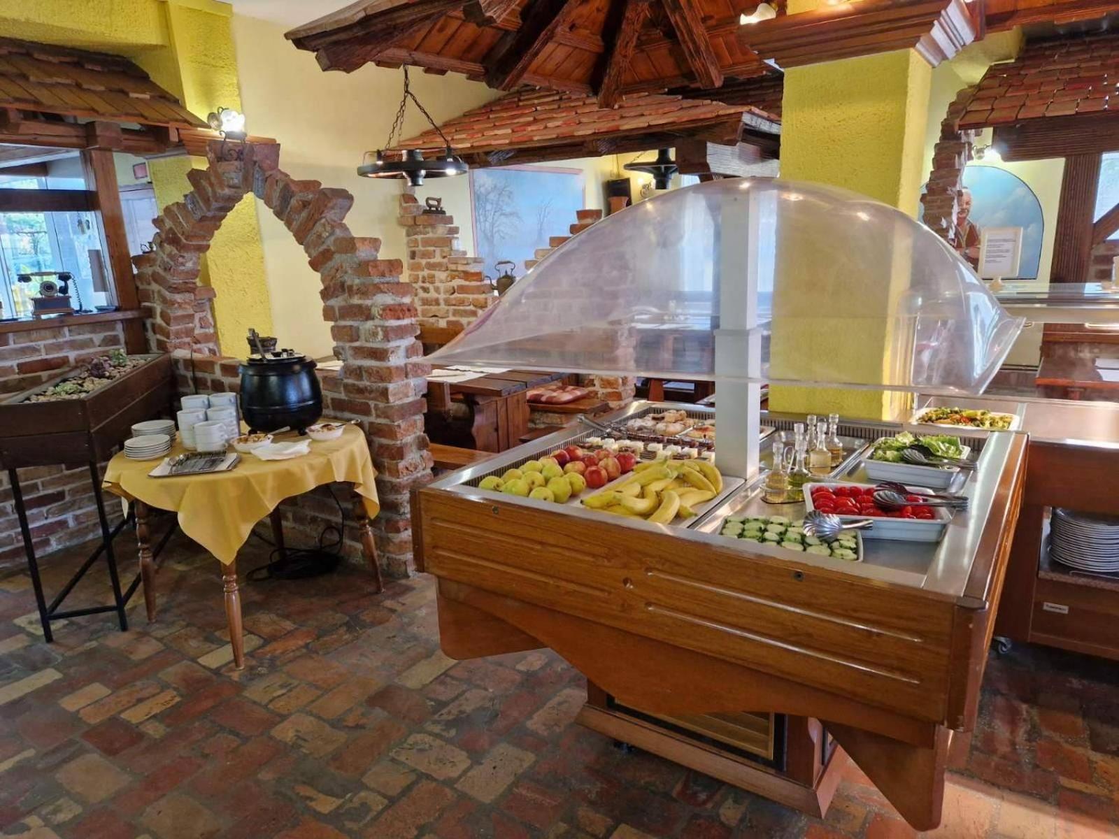 Biergarten Медулин Екстериор снимка