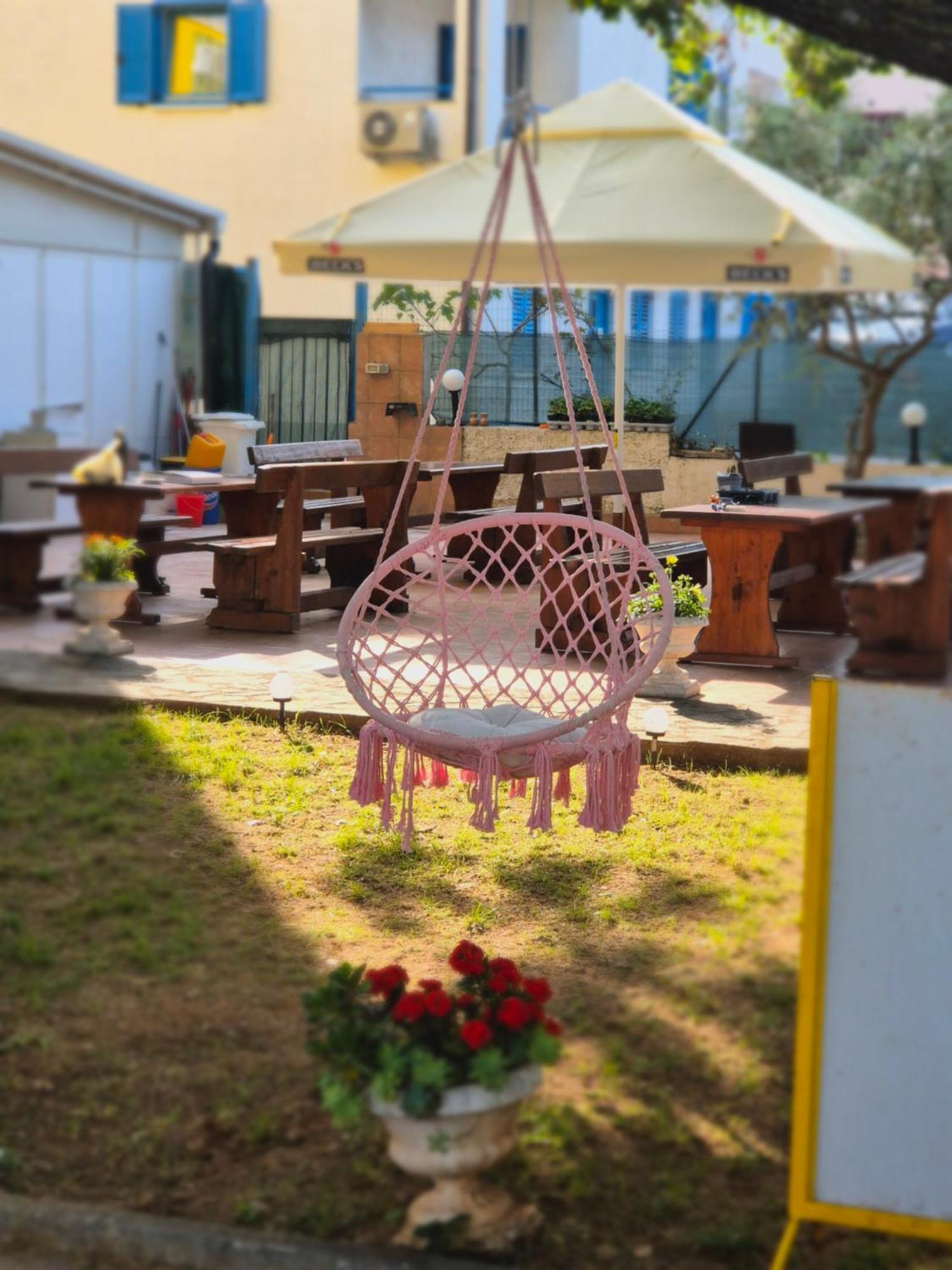 Biergarten Медулин Екстериор снимка